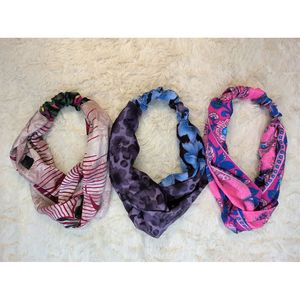Diadema Boho Hecha a Mano con Nudo Frontal, Accesorios para el Cabello de Seda Sari Reciclada Vintage, Idea de Regalo Dulce - Product Image 1