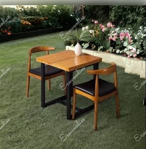 เฟอร์นิเจอร์ไม้เนื้อแข็งโต๊ะสี่เหลี่ยมพร้อมที่นั่งหนังสีดำเป็นกระจุกเก้าอี้ไม้ห้องนั่งเล่นร้านอาหารชุดเฟอร์นิเจอร์ - Product Image 1