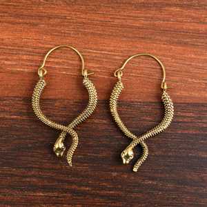 Pendientes de Aro de Diseño Único, Anillo de Serpiente Gótico, Joyería Tribal de Latón para Mujer, Diseño Serpentina Boho Plateado, Venta al por Mayor/OEM/ODM - Product Image 3
