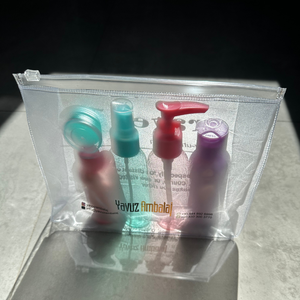 Bolsa de Viaje Transparente de PVC Aprobada por la TSA con Cierre Deslizante, Impresión Personalizada, Venta al Por Mayor, OEM - Product Image 3