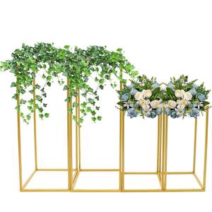 Centres de centres de table de décoration pour événements de taille personnalisée de luxe Décor de mariage en métal couleur or Présentoir à fleurs. - Product Image 1