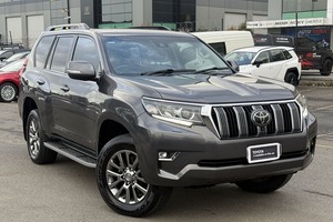 ขายรถแลนด์ครุยเซอร์ ปราโด ปี 2018 รุ่น VX GDJ150R พวงมาลัยขวา ตัวท็อป พร้อมออปชั่นครบ - Product Image 3