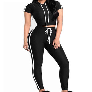 Ensemble de survêtement 2 pièces pour femme avec logo brodé personnalisé, haut et short lavés, 100% coton, tenues 2026 - Product Image 3