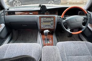 TOYOTA CROWN ROYAL SALOON 1999 USADO, CON PAQUETE ANIVERSARIO, VOLANTE A LA IZQUIERDA/DERECHA - Product Image 4