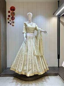 Lehenga Choli Moderno de Diseño en Tela de Seda con Trabajo de Lentejuelas Pesadas y Doble Forro de Secado Rápido para Bodas y Fiestas - Product Image 3