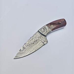 Couteau de chasse à lame fixe en acier Damas fait à la main, manche en bois avec étui en cuir gratuit - Product Image 1
