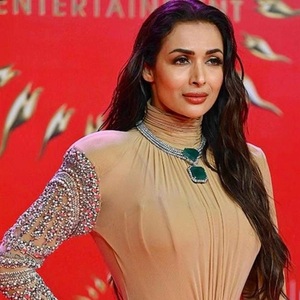 Fantaisie qualité supérieure CZ Zircon diamant Doublet Designer ensemble avec boucles d'oreilles collier ensemble pour mariage porter fête porter pour les femmes - Product Image 1