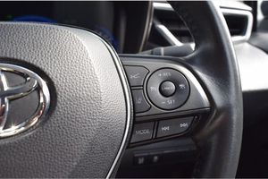 Toyota Corolla 2019 Usado, Blanco, 1.8 VVT-h CVT Euro III, 4 Puertas, Automático, Gasolina Híbrido, con Asientos de Tela, Techo Panorámico, Volante a la Derecha - Product Image 6