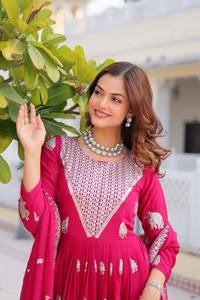 Robe rouge Anarkali ensemble dupatta pour femmes et filles mariage indien pakistanais longue robe de soirée robe de mariage indienne rouge - Product Image 3