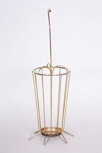 Porte-parapluie de forme antique, plaqué or brillant, idéal pour les hôtels et les fournitures en métal pour les parapluies. - Product Image 6