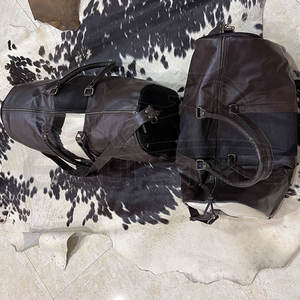 Vente en gros Grand sac polochon unisexe en cuir de vachette marron foncé Design personnalisé Weekender Sport Polyester Fabricant OEM en vrac - Product Image 4