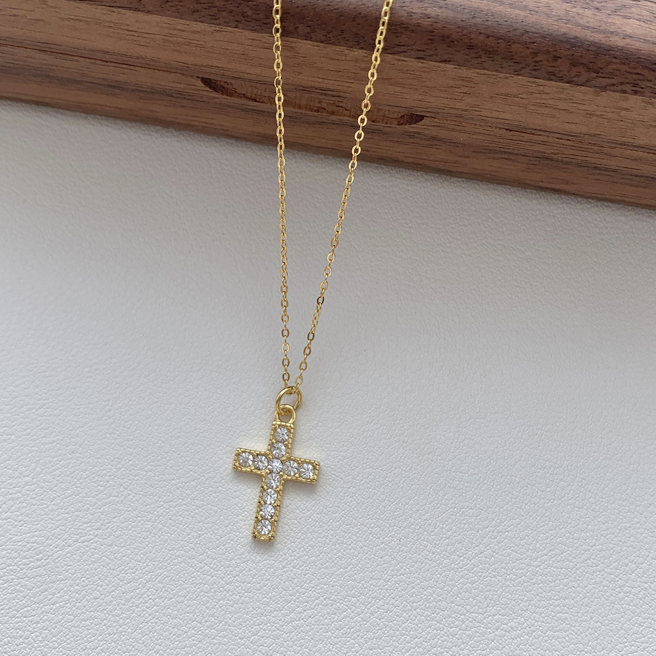 Croix pectorale Jubilé 2025 filigrane argent 800 dorée émail | vente en