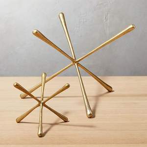 Escultura de metal decorativa de mesa moderna con curvas artísticas y pulido Premium, ideal para escritorios y estudios de oficina de lujo - Product Image 4