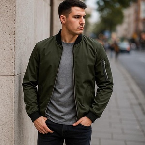 Conjunto de Chaqueta y Pantalones Cortos Deportivos de Dos Piezas de Nailon y Poliéster Personalizados para Verano 2025, Cortavientos para Hombre, Ropa Deportiva Urbana - Product Image 4
