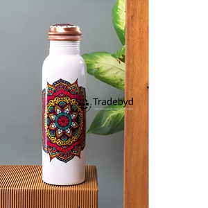 Bouteille en cuivre ayurvédique au look élégant pour une hydratation axée sur la santé et des cadeaux écologiques Tradebyd - Product Image 4