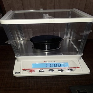 Máy kiểm tra cân bằng dụng cụ Mayalab để thử nghiệm trong phòng thí nghiệm với độ chính xác 99% và bảo vệ IP55 - Product Image 1