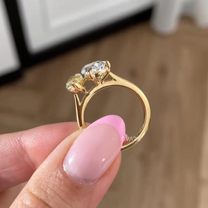 Toi et Moi แหวนหมั้นเพชรสองเม็ดสีเหลืองมาร์คีส์แฟนซีและลูกแพร์ตัดทอง - Product Image 3