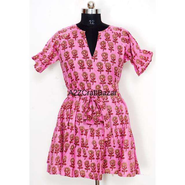 สีแดงม่วง