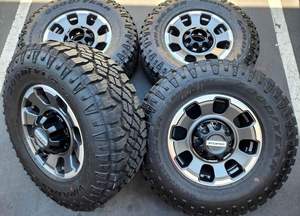 Pneu de camion radial sans chambre à air de qualité supérieure 15.5R25 pour véhicules utilitaires légers et de livraison - Product Image 6