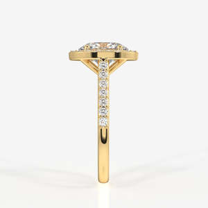 Anillo de Compromiso con Halo de Diamantes Moissanite de Corte Ovalado, Oro de 14K, Elegante y Lujoso - Product Image 4