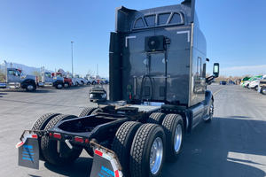 Motor Potente para Camión Semi-Remolque Peterbilt 579 Sleeper Usado de 2019, Envío a Todo el Mundo - Product Image 4