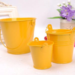 Cubo de cubo de metal real con asa recubierta de amarillo para decoración de jardín interior del hogar jardinera cubos de cubo multiusos - Product Image 1