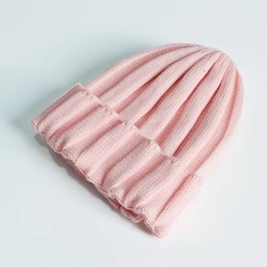 Gorro de Punto con Puño Unisex Personalizado de Primera Calidad, Gorro de Invierno Acrílico para Moda Urbana y Uso en Clima Frío al Aire Libre - Product Image 4