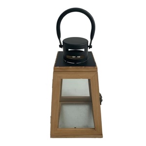 Linterna de madera decorativa para el hogar Portavelas de diseño hecho a mano de alta calidad Tamaño personalizado Linterna de vela de madera de lujo - Product Image 1