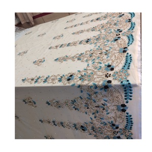 Tela con cuentas de base de algodón de calidad superior con piedras brillantes y lentejuelas para diseñadores de moda disponibles a precio de fábrica - Product Image 4