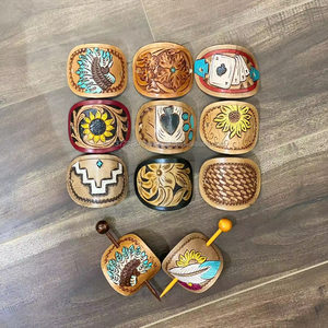 Barrette de cheveux en cuir usiné à la main avec bâton Barrettes de cheveux en cuir peintes à la main Accessoire de cheveux de luxe au prix de gros - Product Image 2