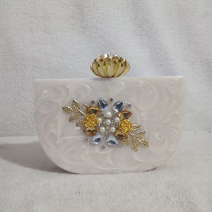 Unique Resin Clutch Imitation Pearl Gold Plated Vintage <b>Butterfly</b> Solid <b>Charm</b> Necklace Complete Set Women's Wedding - Product Image 1