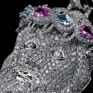 Colgante Personalizado con Rostro de Jesús de 3.5 Pulgadas |   Plata 925 |   Moissanita VVS |   Completamente Cubierto de Diamantes |   Corona de Espinas de Pera - Product Image 4
