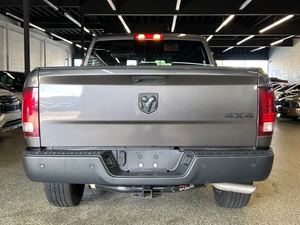 Camionnette Pick-up Classique Warlock Granite 2024 1500 - Product Image 5