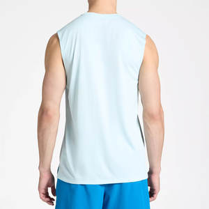 Camiseta sin mangas básica para hombre hecha con tela duradera para uso en el gimnasio entrenamiento deportivo o trajes casuales de verano - Product Image 2
