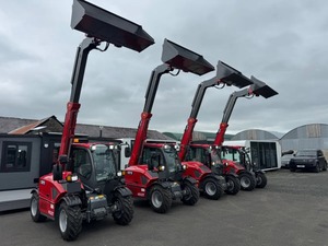 Red Rough Terrain Telehandler 4512T Diesel <b>Forklift</b> Loader 1500kg Payload Heated Cabin for Construction - Product Image 3