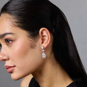 Boucles d'oreilles pendantes chic pour femmes, pour mariage - Plaqué or 7g, forme goutte d'eau, alliage de zinc 192773 - Product Image 5
