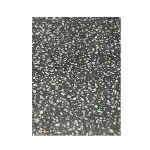 流行采摘重型硬币黑色花岗岩板，用于厨房墙壁和地板内部，批发价从印度购买