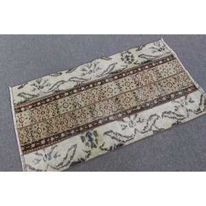 พรมวินเทจสไตล์ตุรกี ขนาด 2.3x4 ฟุต พรมสีน้ำตาลขาวสไตล์เปอร์เซีย - Product Image 1