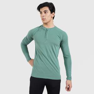 เสื้อยืดแขนยาวสีเขียวทรงสลิมฟิต รุ่น M024 ผ้าระบายอากาศดี สีพื้นเรียบง่าย สไตล์ลำลอง - Product Image 1