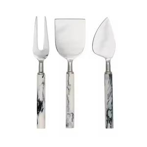 Outils à fromage en métal doré de style unique avec manche de vadrouille multicolore pour la maison et les hôtels - Product Image 2