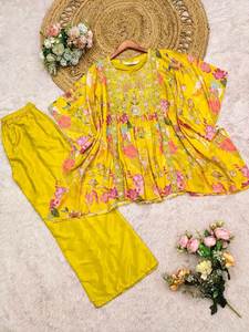 Ensemble Kurti et Plazzo fantaisie pour femme, style kaftan, imprimé floral, longueur courte, tissu doux et lisse, confortable, tailles M à 3XL. - Product Image 6