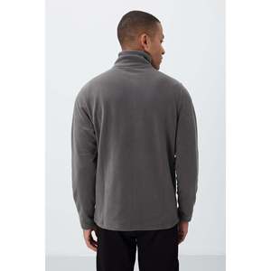 เสื้อสเวตเชิ้ตผ้าฟลีซสีเทาเข้มทรงมาตรฐานสำหรับผู้ชาย Air Jones Hardy - เสื้อพูลโอเวอร์โพลีเอสเตอร์สวมใส่สบายสำหรับใส่ลำลองและสวมเป็นเลเยอร์ - Product Image 5