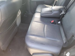 โตโยต้า 4Runner Limited AWD ปี 2013 สภาพดีเยี่ยม รถ SUV 4 ประตู เกียร์อัตโนมัติ เครื่องยนต์ V8 - Product Image 4