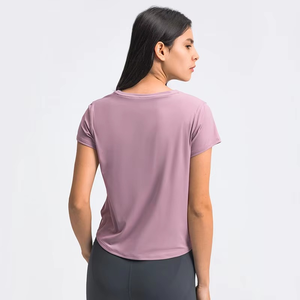 Camiseta de entrenamiento de gimnasio transpirable para mujer, blusa suelta, manga suave, camisetas de Yoga para salón de verano o ropa de Yoga OEM - Product Image 3