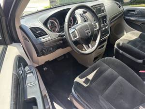Dodge Grand Caravan 2016 usado en venta a bajo precio - Product Image 3