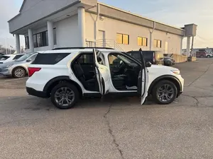 ฟอร์ด เอ็กซ์พลอเรอร์ XLT ปี 2023 มือสอง สภาพดีเยี่ยม - Product Image 3