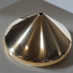 Quemador de Incienso de Latón Estilo Vintage, Diseño Artístico Moderno, Detalles Tallados Artísticos, Acabado Pulido Brillante, Aromático - Product Image 5