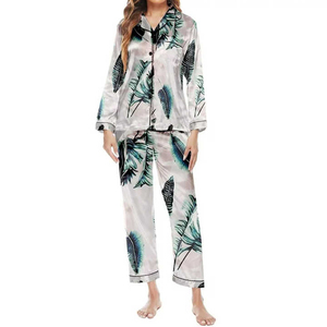 Conjunto de Pijama Elegante para Mujer, Nuevo, de Seda y Satén, Ropa de Dormir, Vestido de Dormir, Suave, de Felpa, con Cuello Camisero - Product Image 1