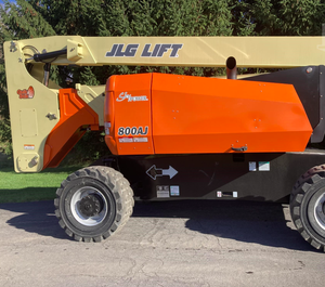 Plateforme élévatrice articulée JLG 800AJ d'occasion, très demandée, à moteur essence, système hydraulique, équipement de construction - Product Image 3