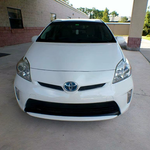 Toyota Prius blanche d'occasion, 2014, conduite à gauche - Product Image 1